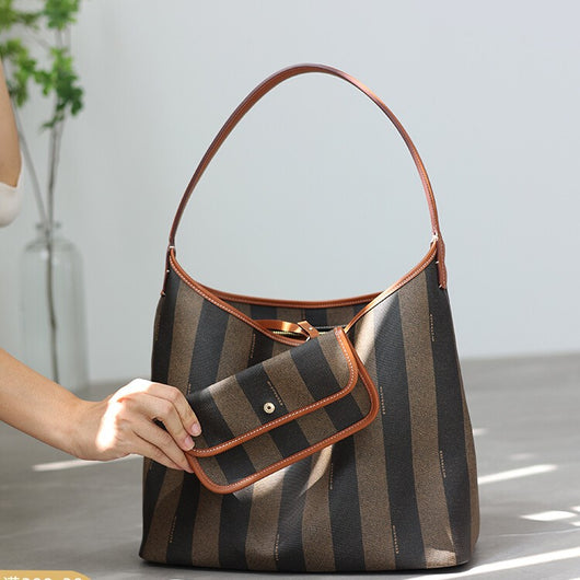 Bolsa de Cuero Genuino para Commuting - Elegancia y Funcionalidad - Image 8