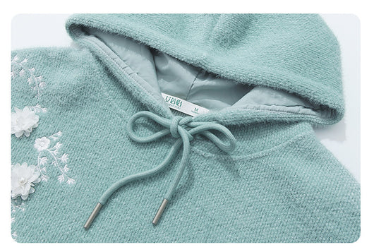 Suéter Holgado con Capucha y Bordado Sherry para Mujer - Image 19