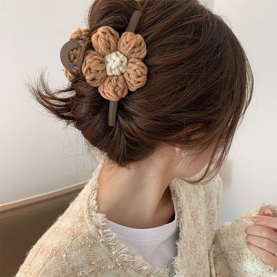 Pinza Floral de Lana Elegante para el Cabello - Clip Trasero Premium - Image 8
