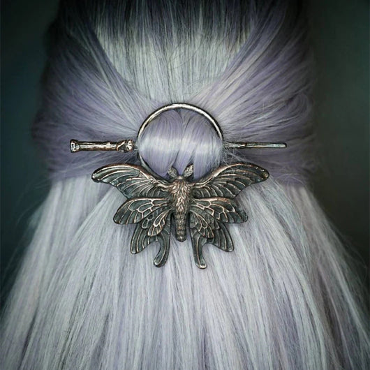 Pasador Gótico Retro con Motivo Polilla - Accesorio de Cabello Nórdico Personalizado - Image 8