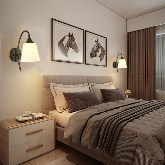 Lámpara de Pared Minimalista para Mesita de Noche - Image 6