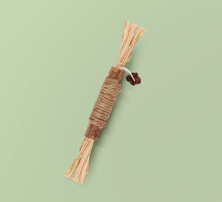 14cm natural wooden cat chew toy wrapped with cotton rope and raffia ends, designed for tooth cleaning. - Image 24