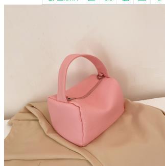 Bolso de Mano con Cadena Dorada - Diseño Versátil Primavera - Image 33