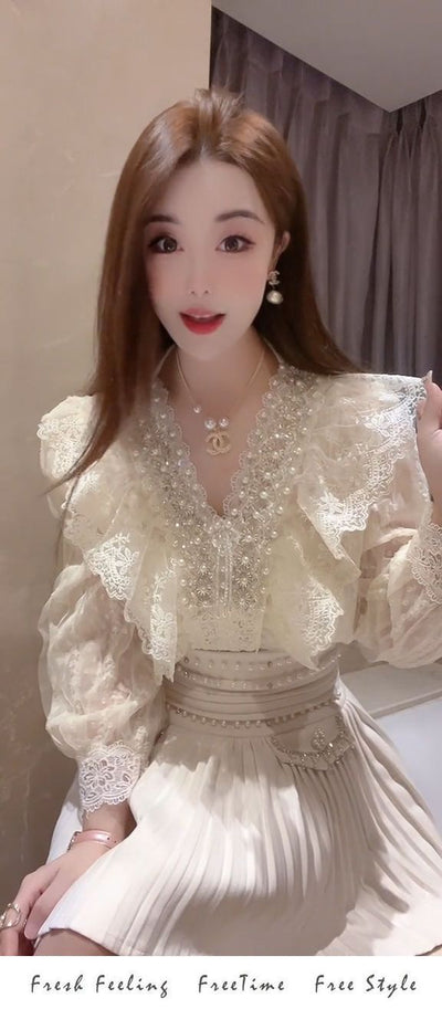 Blusa Artesanal de Encaje Multicapa con Perlas - Colección Primera Historia - Image 11