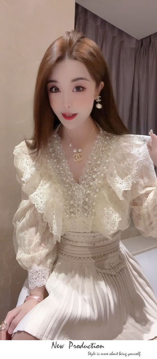 Blusa Artesanal de Encaje Multicapa con Perlas - Colección Primera Historia - Image 18