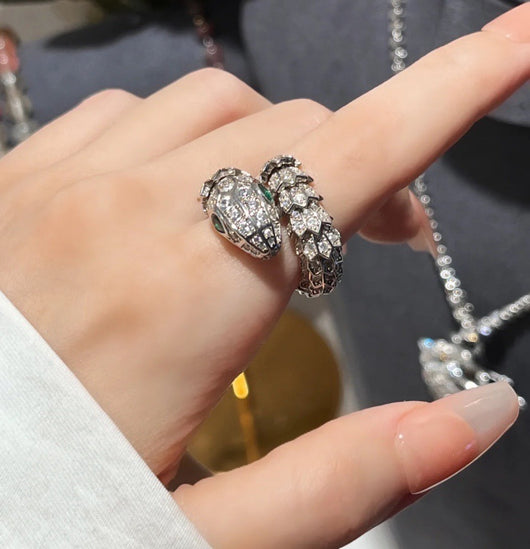 Anillo de Hueso de Serpiente para Mujer - Diseño Moderno y Elegante - Image 11