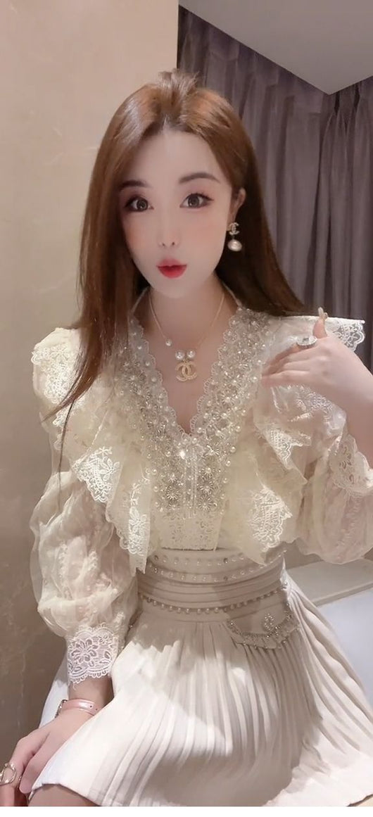 Blusa Artesanal de Encaje Multicapa con Perlas - Colección Primera Historia - Image 20
