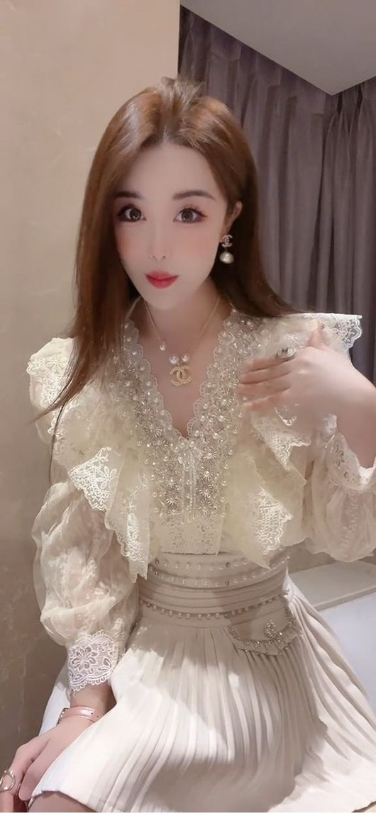 Blusa Artesanal de Encaje Multicapa con Perlas - Colección Primera Historia - Image 25