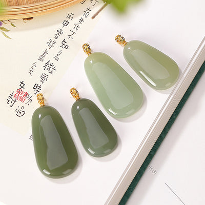 Colgante de Jade Hetian Gris con Incrustaciones de Oro 18K - Image 19