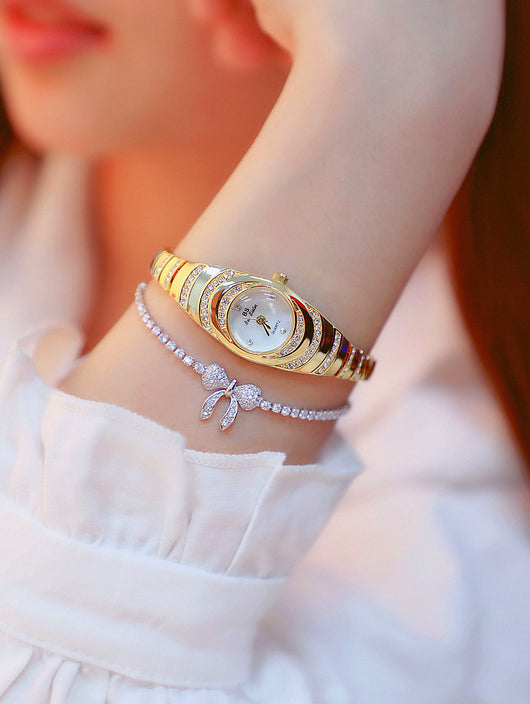 Reloj de Pulsera Dorado con Diamantes para Mujer - Elegancia y Lujo - Image 14