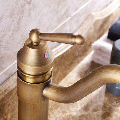 Grifo de Lavabo Antiguo en Cobre para Baño - Image 9