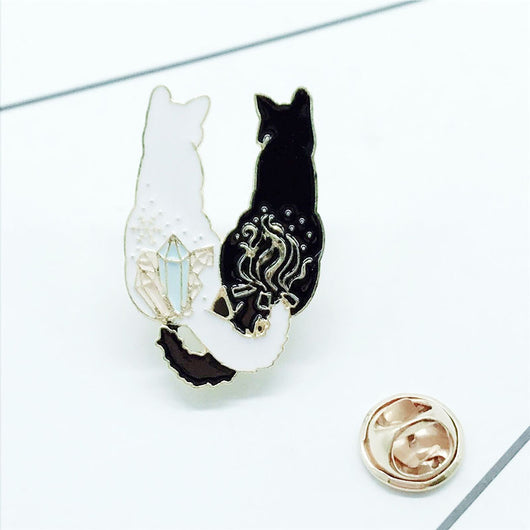Broche de Gatos Pareja en Blanco y Negro - Image 5