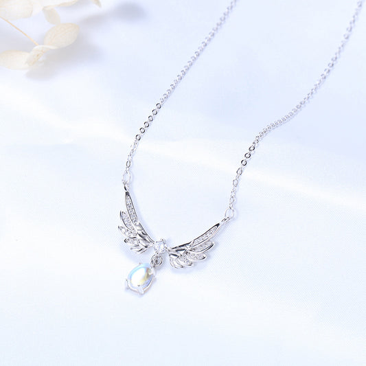 Collar Alas de Ángel en Piedra de Luna