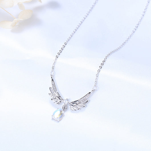 Collar Alas de Ángel en Piedra de Luna