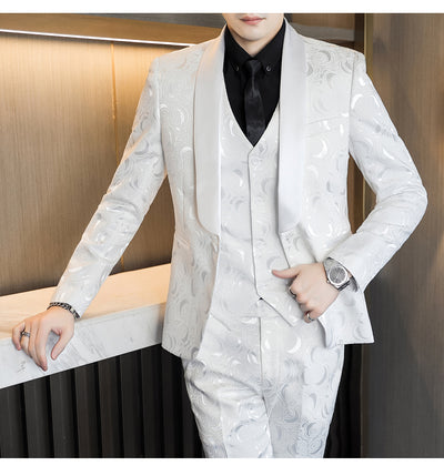 Traje de Tres Piezas Elegante con Detalles Grabados para Bodas - Image 25