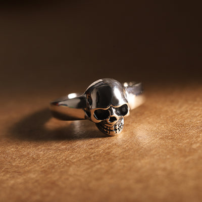 Anillo de Calavera Plateado Minimalista Unisex - Image 13