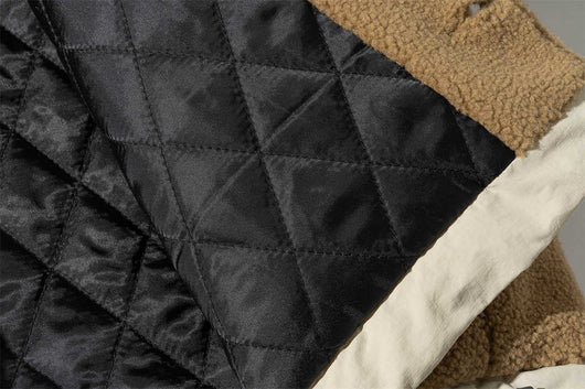 Chaqueta Acolchada con Capucha y Diseño Patchwork de Contraste - Image 20