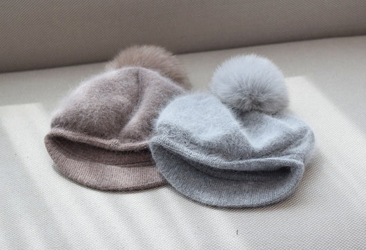 Gorro de Invierno con Pompón de Piel de Zorro y Perlas - Gorro de Punto Elegante para Mujer - Image 9
