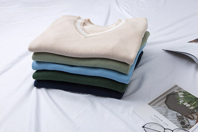 Suéter Tejido Cuello V con Combinación de Colores para Hombre y Mujer - Image 11