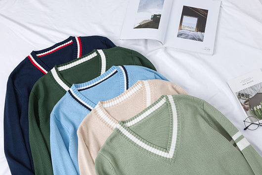 Suéter Tejido Cuello V con Combinación de Colores para Hombre y Mujer - Image 14