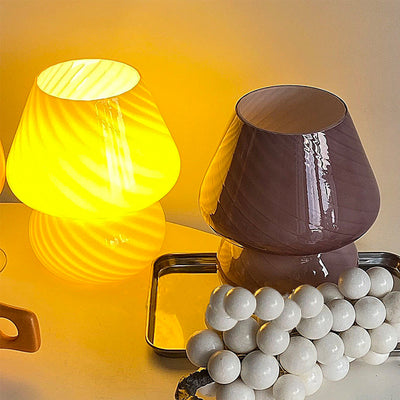 Lámpara de Mesa Retro con Base de Vidrio para Dormitorio - Image 7