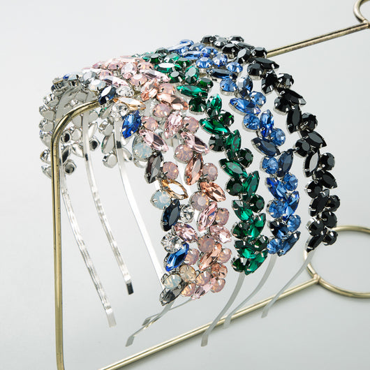 Diadema Retro Francesa con Textura Metálica y Cristales Brillantes - Image 19