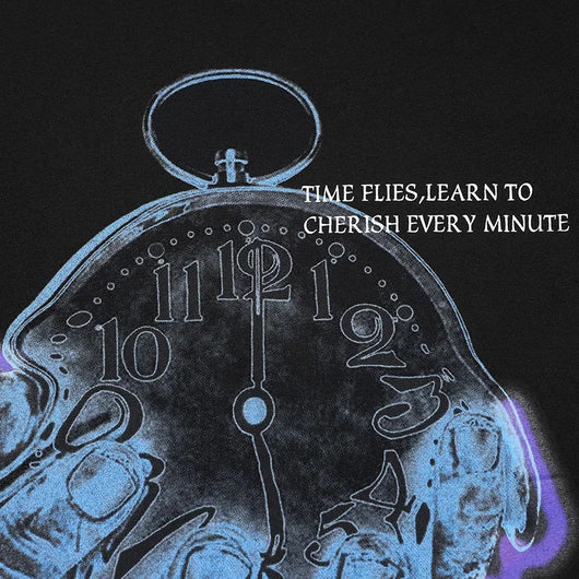 Remera Streetwear Gráfica Time Flies para Hombre - Image 16