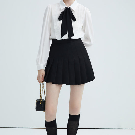 Blusa Blanca de Encaje con Cordones y Manga Larga para Mujer - Image 12