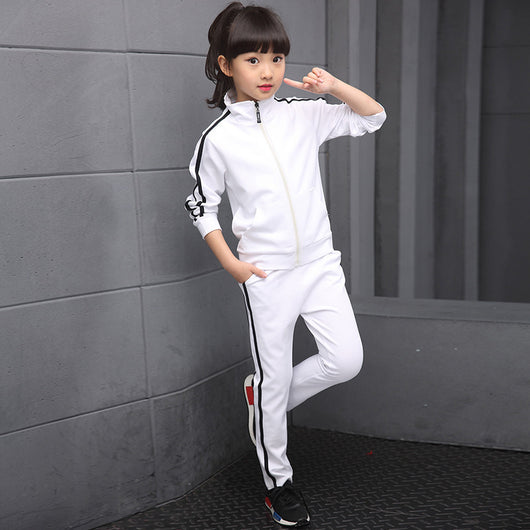 Conjunto Deportivo Blanco para Hombre y Niña - Image 8