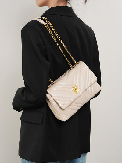 Bolso Mensajero de Cuero Vacuno con Cadena Diamante y Cierre Cuadrado - Image 9