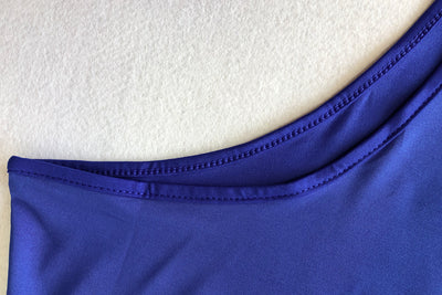 Mono sin espalda con tirantes ajustables y corte irregular - Image 96