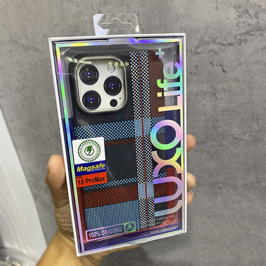 Funda Magnética con Diseño Escocés Luminoso y Marco Metálico a Juego - Image 8