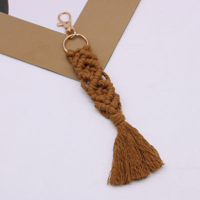 Llavero Tejido a Mano con Borla de Algodón - Colgante para Auto y Bolso - Image 27