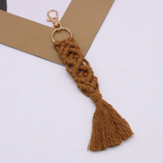 Llavero Tejido a Mano con Borla de Algodón - Colgante para Auto y Bolso - Image 27