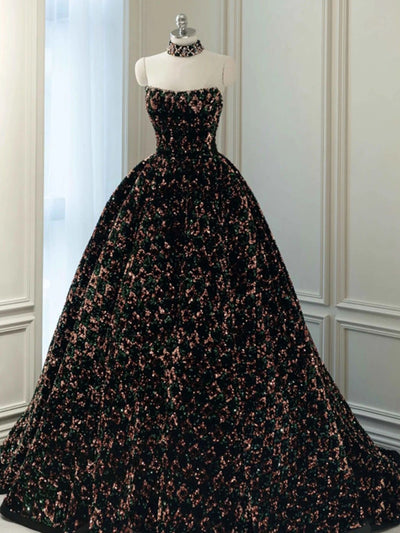 Vestido de Actuación con Lentejuelas y Cola Elegante para Mujer - Image 10