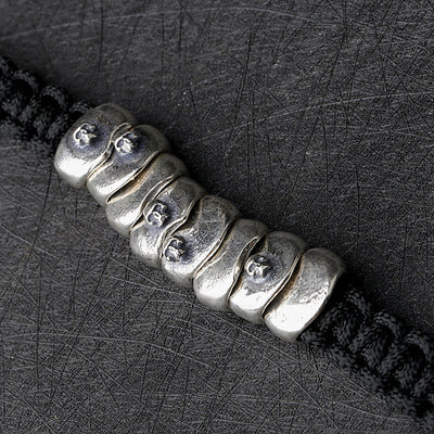 Pulsera Táctica de Paracord Plateado con Diseño Calavera - Image 13