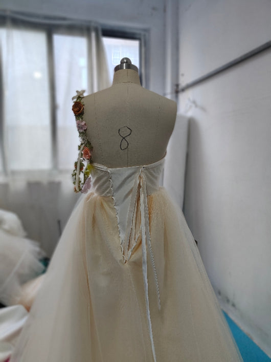 Vestido de Fiesta Champagne Dos Piezas para Mujer - Image 11