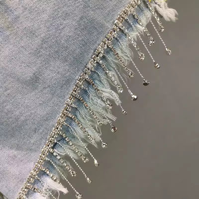 Short Denim Cintura Alta con Brillantes y Flecos - Image 10