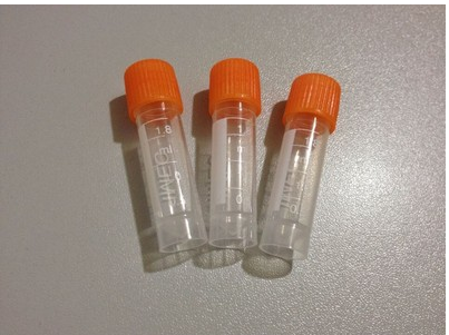 Tubo refrigerado de 1.8ml con escala de medición