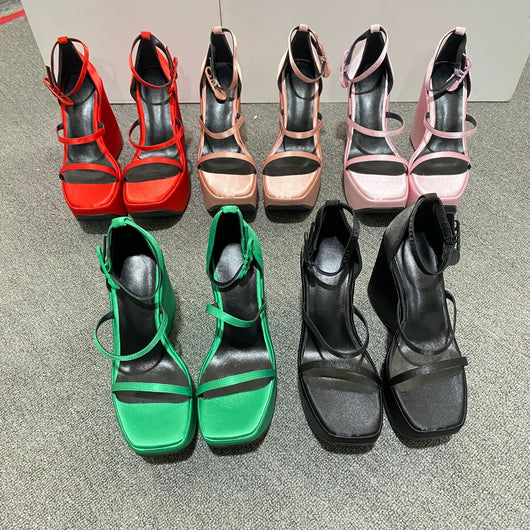 Sandalias Cuña con Punta Cuadrada y Tacón Stiletto - Image 11