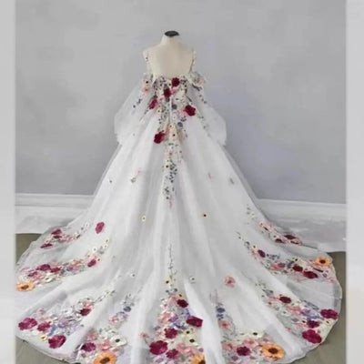 Vestido de Fiesta Floral Elegante con Detalles en Yarn - Image 3