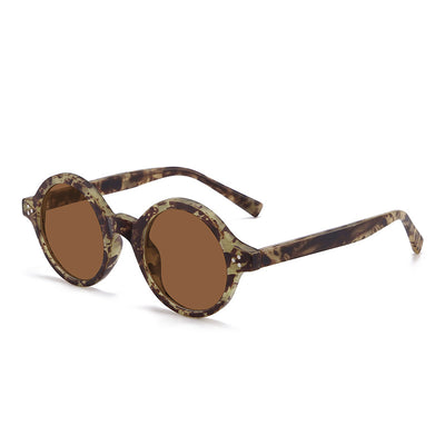 European and American vintage round frame polarized sunglasses with a sand transparent TR90 CAP frame and black and grey lenses. - Image 13