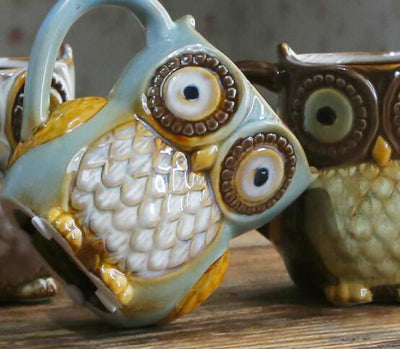 Taza de Cerámica con Diseño de Búho