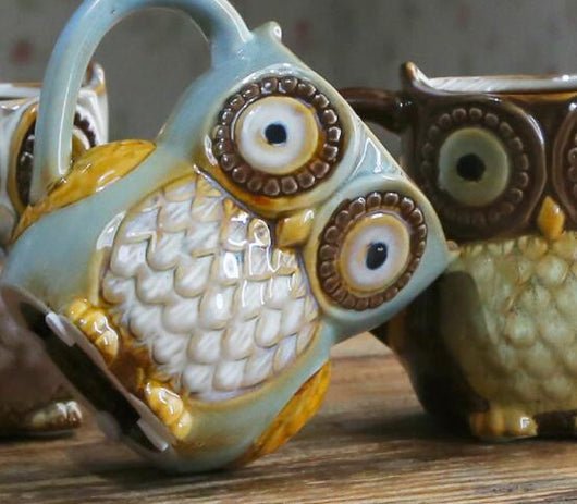 Taza de Cerámica con Diseño de Búho