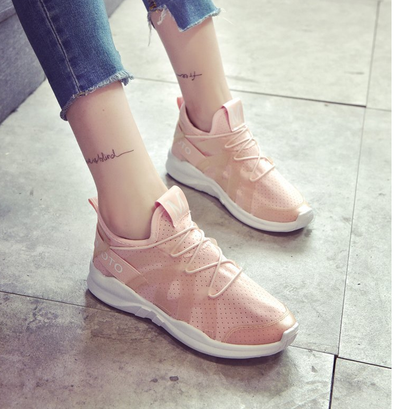 Zapatillas Deportivas Blancas para Mujer - Cómodas y Versátiles - Image 5