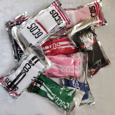 Calcetines Deportivos Altos de Algodón Puro con Letras - Image 3