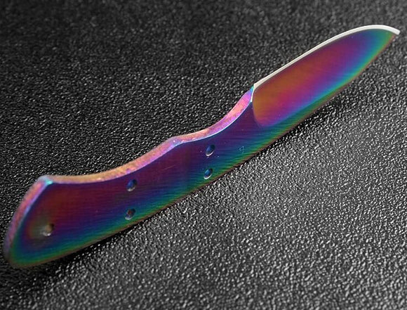 Hoja de cuchillo recto en blanco