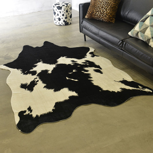 Tapete Decorativo Forma de Vaca Negro con Patrón Animal Realista