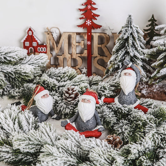 Figura Decorativa de Papá Noel en Resina Premium - Image 2