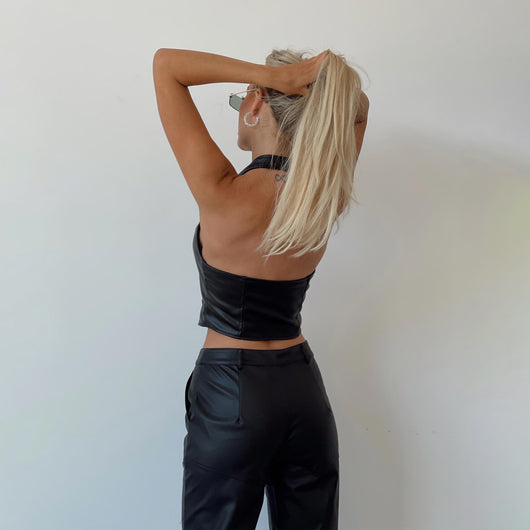 Chaleco de Cuero Liso para Mujer - Diseño Minimalista - Image 6